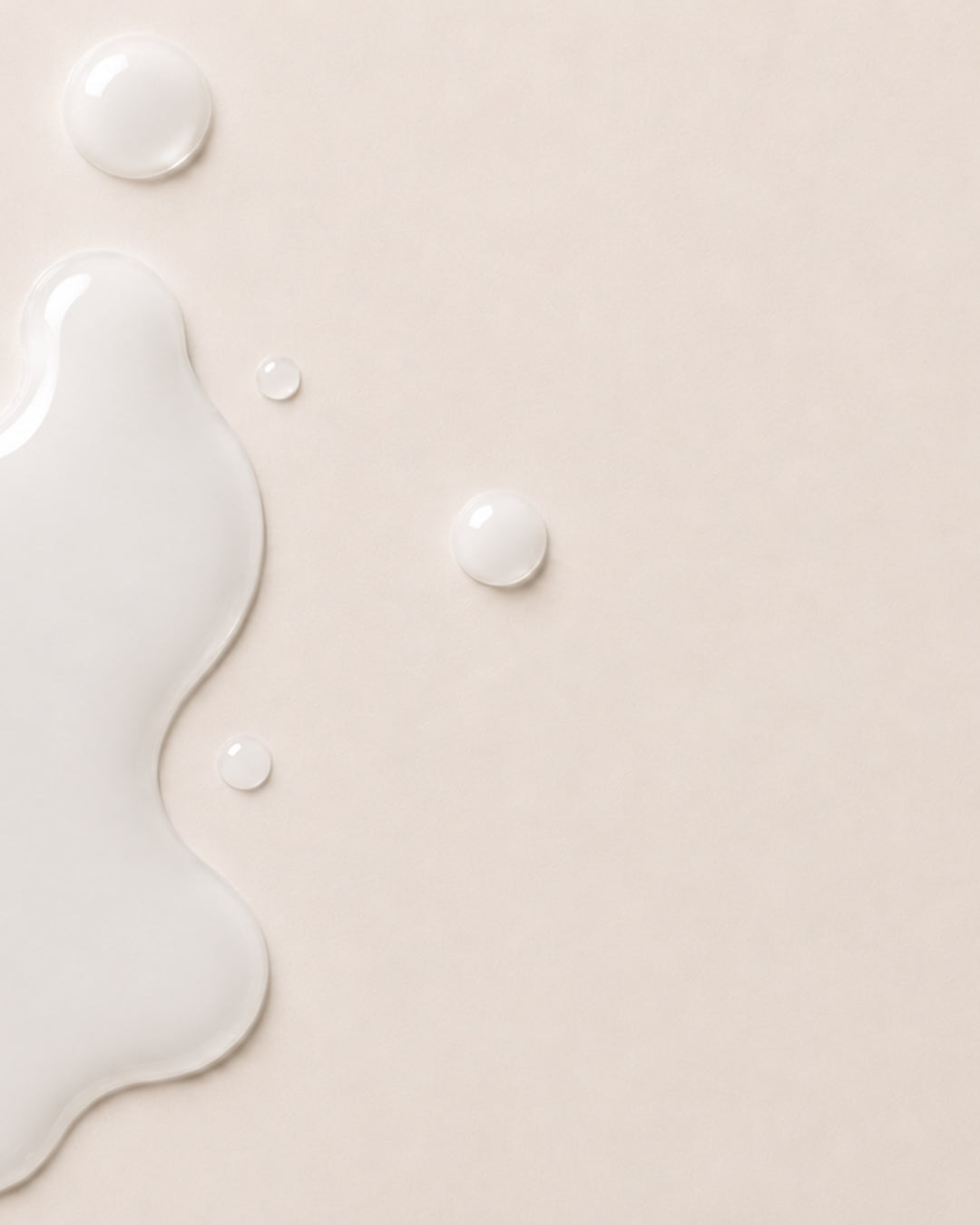 Textura de creme luminoso sobre fundo bege